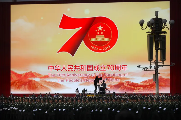 Kinezi posramili i Ruse! Pogledajte spektakularnu paradu na ulicama Pekinga