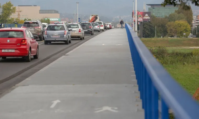 Prva faza sanacije pri kraju: Otvoren istočni dio Mosta slobode za pješake i bicikliste