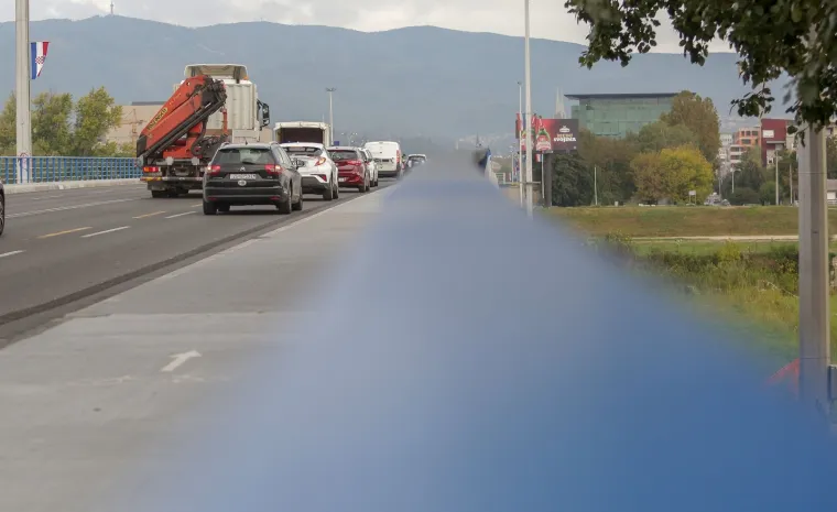 Prva faza sanacije pri kraju: Otvoren istočni dio Mosta slobode za pje&scaron;ake i bicikliste