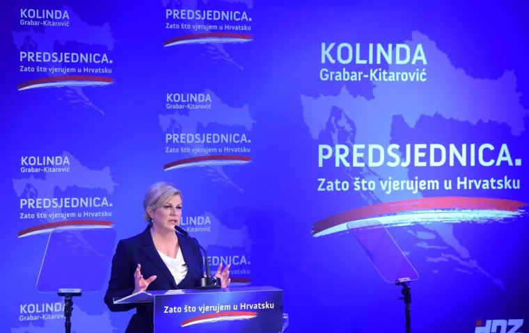 'Lijep i sunčan dan': Grabar-Kitarović u plavom objavila novi pohod na Pantovčak, Jakov je podržao