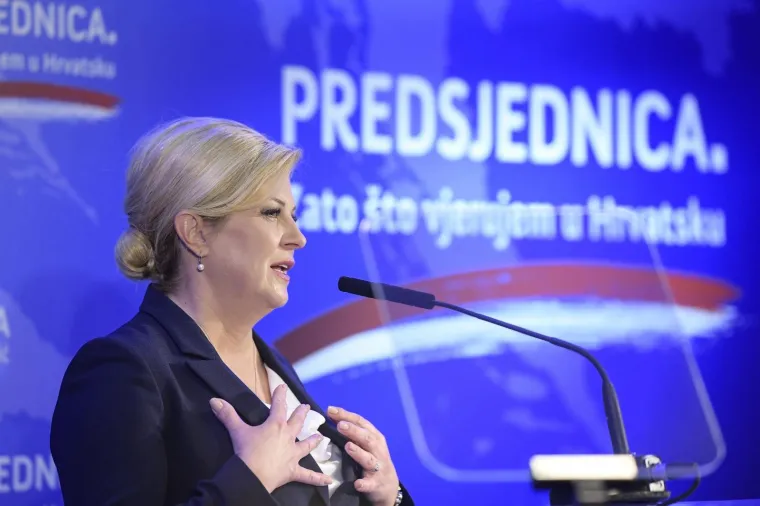 'Lijep i sunčan dan': Grabar-Kitarović u plavom objavila novi pohod na Pantovčak, Jakov je podržao