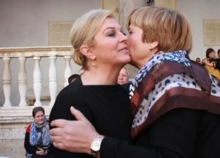Nakon 5 godina jedno je sigurno: Kolinda Grabar-Kitarović se voli grliti