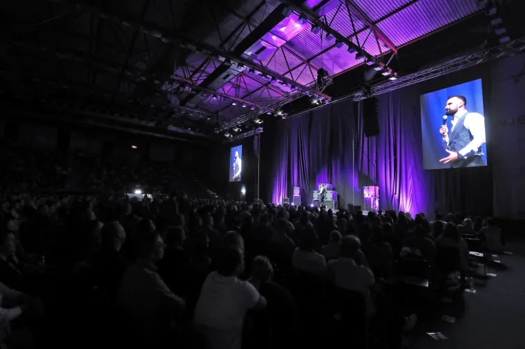 02.10.2019., Zagreb - Mala dvorana Doma sportova. Najveci stand up show by Ivan Saric - live. Photo: Sanjin Strukic/PIXSELL