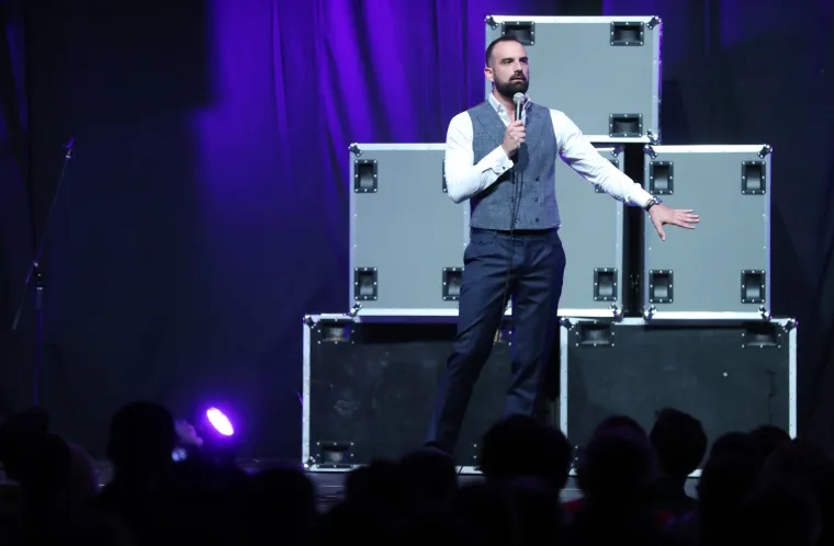 IVAN &Scaron;ARIĆ ODU&Scaron;EVIO DOM SPORTOVA: Pogledajte kako je izgledao nastup za pamćenje poznatog komičara