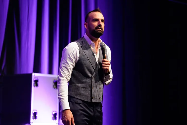 Ivan Šarić 'razvalio' Dom Sportova
