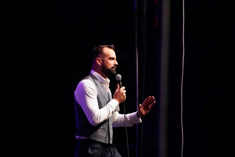 Ivan Šarić 'razvalio' Dom Sportova
