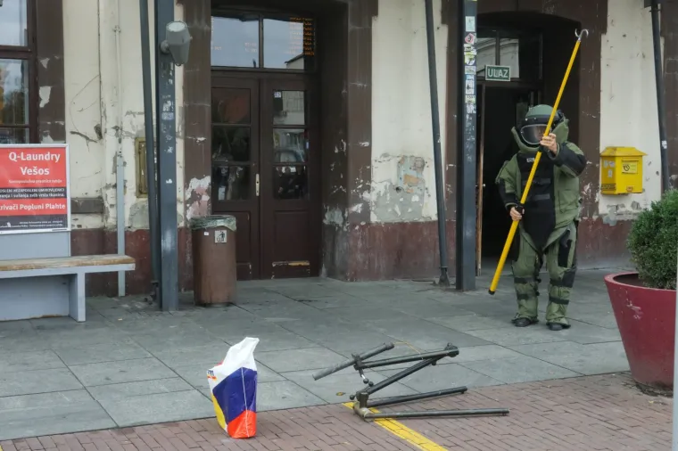 Stručnjaci vježbali deaktivaciju eksplozivnih naprava na kolodvoru u Osijeku