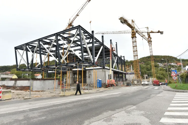 Bude li sve po planu, u pogonu već iduće godine: Pogledajte kako napreduju radovi na sljemenskoj žičari