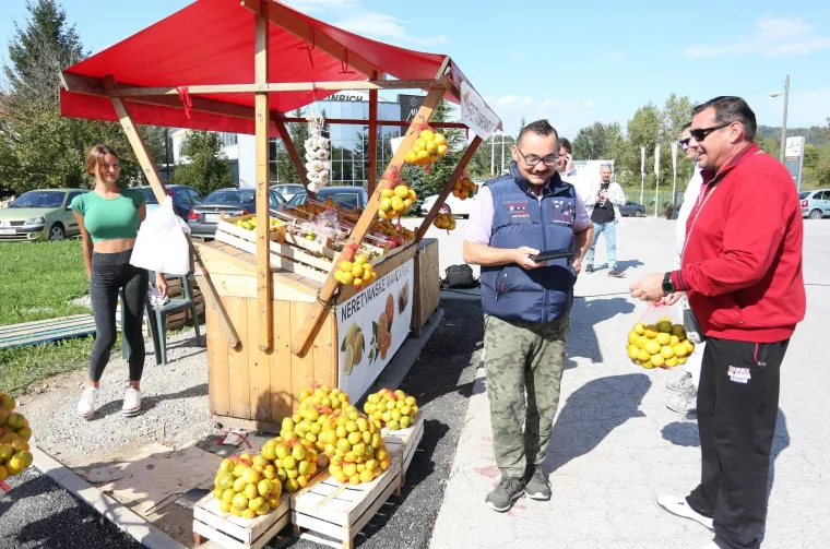 Kristina i njene mandarine dokazuju da seks sve prodaje: 'Žene se svodi na erotski potencijal'