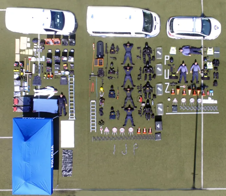 Policajci u 'Tetris izazovu': Demonstrirali svoju snagu u nekoliko levela