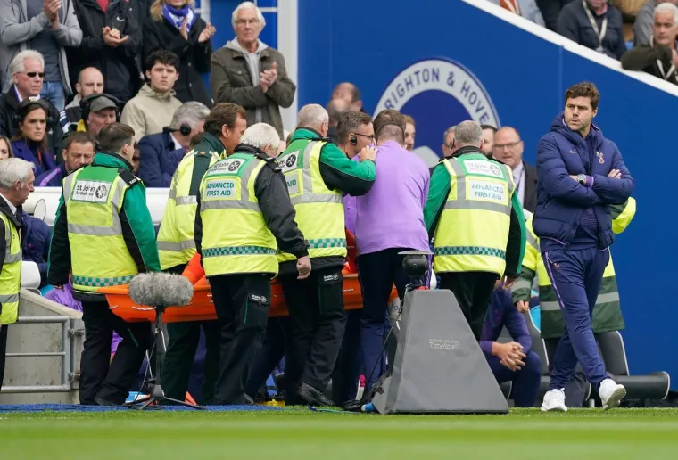 NOĆNA MORA TOTTENHAMA SE NASTAVLJA: Stravična ozljeda Llorisa u katastofalnom porazu kod Brightona