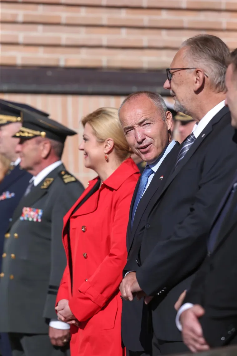 Na vojnom hodoča&scaron;ću u Mariji Bistrici tisuće vojnika, policajaca i branitelja, među njima i Kolinda Grabar Kitarović