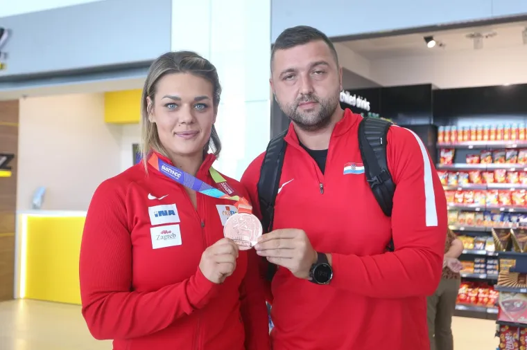 S medaljom u rukama: Sandra Perković i Filip Mihaljević vratili se sa SP-a iz Dohe