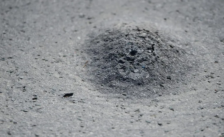 Pje&scaron;ački nogostup i biciklistička staza na Domovinskom mostu su u iznimno lo&scaron;em stanju i prekrivene kvrgama u asfaltu.