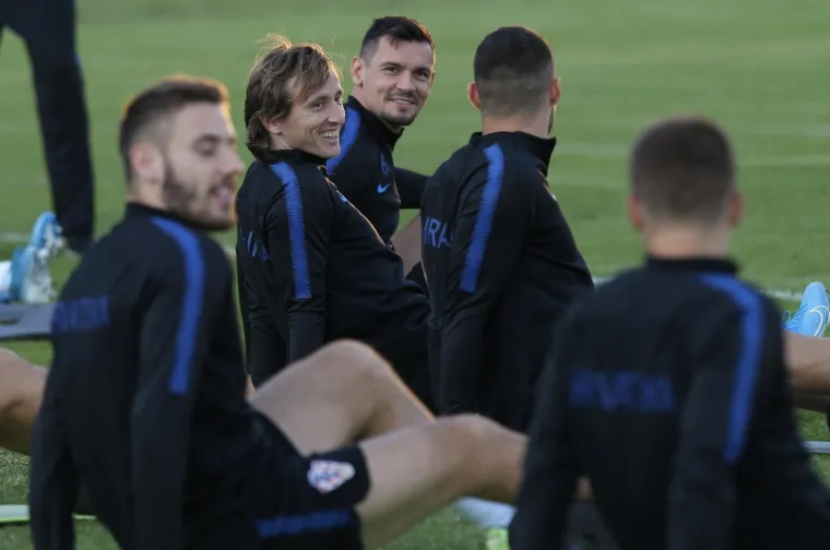 Lov na pobjedu protiv Mađarske: Vatreni se odradili prvi trening u Omi&scaron;u