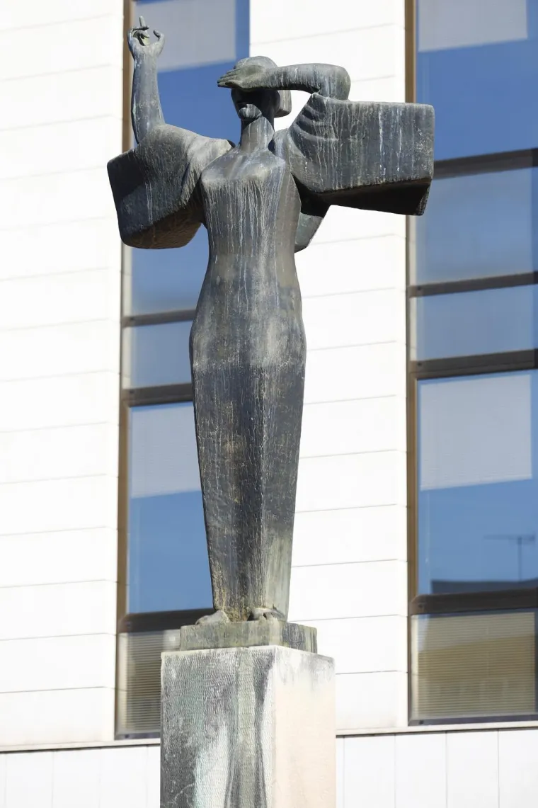 Ispred zgrade Županijskog suda u Splitu održan je mirni prosvjed građana zbog smrti Kristijana Vukasovića