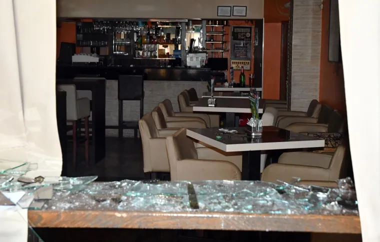 Policijski očevid ispred lokala gdje se pucalo već drugi put u manje od godinu dana