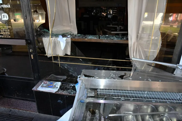 Policijski očevid ispred lokala gdje se pucalo već drugi put u manje od godinu dana