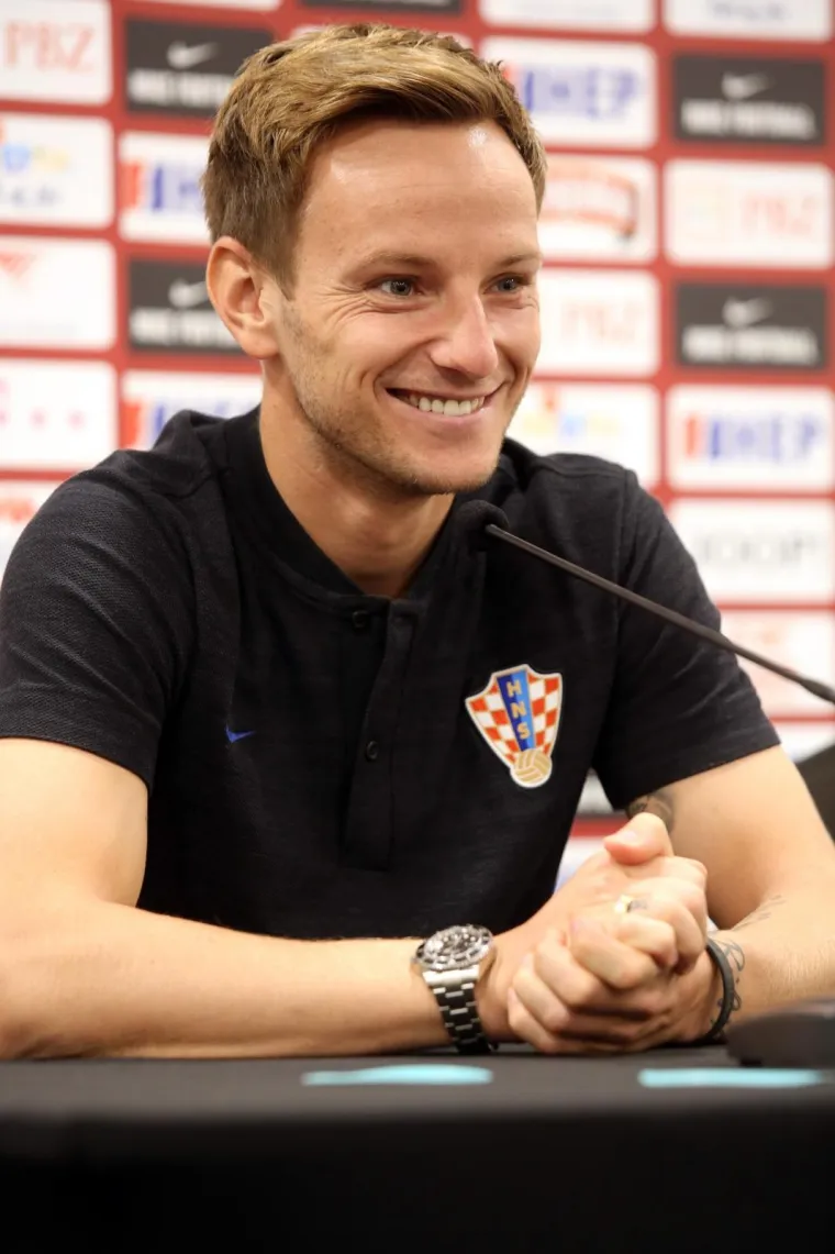 Novo pojačanje na Poljudu? Rakitić pozirao s Hajdukovim dresom