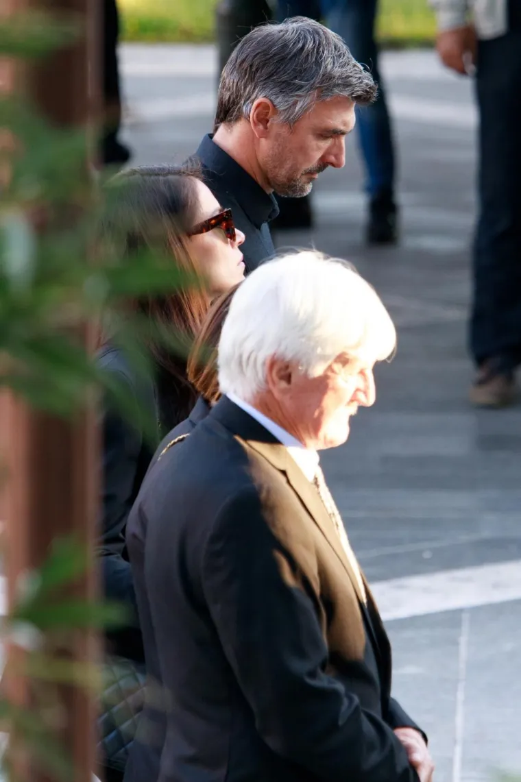 Tužna povorka u Splitu: Goran Ivani&scaron;ević u suzama ispratio sestru Srđanu