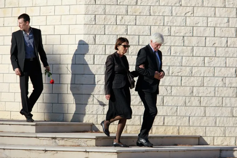 Tužna povorka u Splitu: Goran Ivani&scaron;ević u suzama ispratio sestru Srđanu