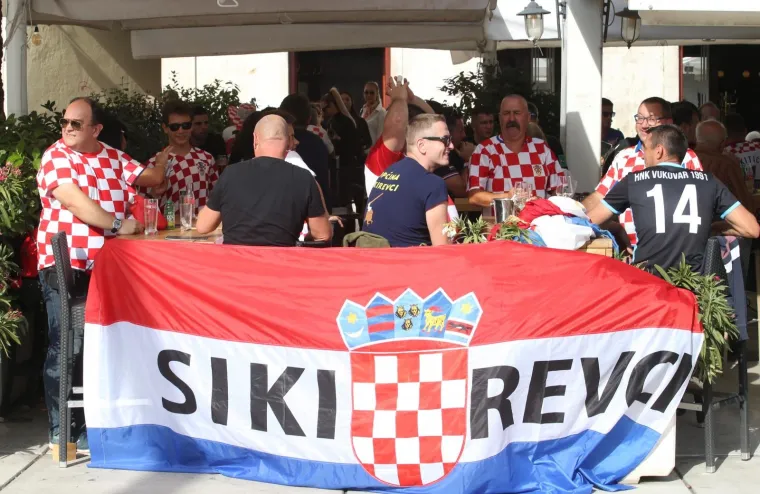 FOTO Kockice preplavile Rivu: Split okupirali navijači iz cijele Hrvatske