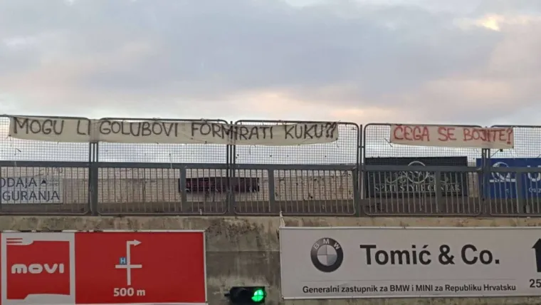 U Splitu osvanuli transparenti s porukama: 'Ratno stanje ili nogometna utakmica? Recite da znamo!'
