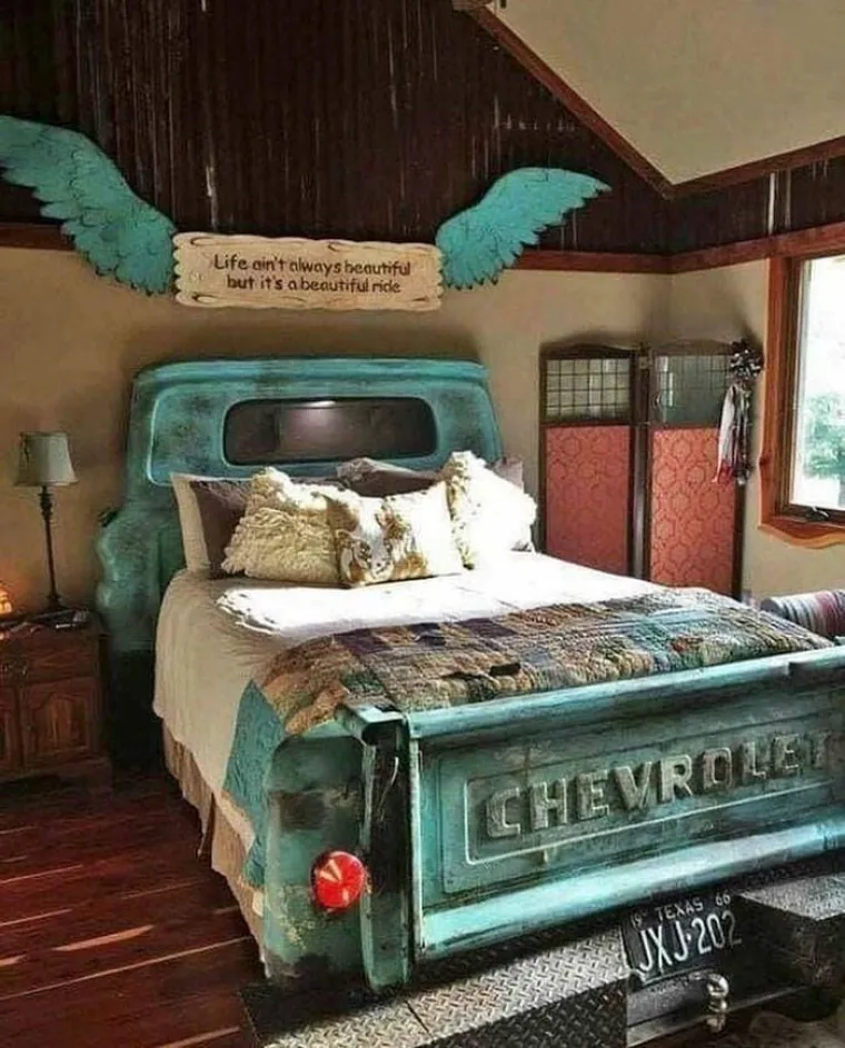 BISTE LI SE USUDILI SPAVATI NA OVIM KREVETIMA? Tko god ih je dizajnirao, sigurnost im nije bila ba&scaron; najvažnija