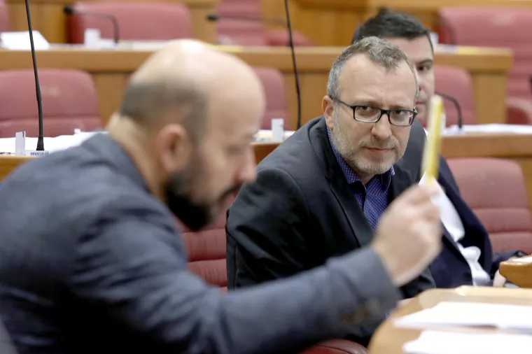 Sabornica je i danas prazna. Podsjetimo, jedan zastupnik nas godi&scaron;nje ko&scaron;ta vi&scaron;e od 620.000 kuna