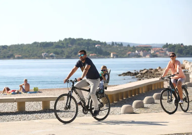 LJETO NAM SE VRATILO? Odavno je prošlo, ali ove fotke s plaže natjerat će vas da razmislite ponovno