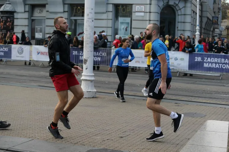 Metropolu preplavile stotine trkača: Amateri, sporta&scaron;i i zlatni olimpijci na Zagrebačkom maratonu