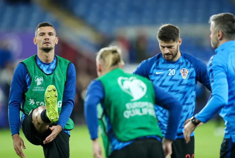 ZAGRIJAVANJE VATRENIH NA CARDIFF CITY STADIONU: U njihovim očima vidi se odlučnost