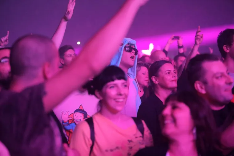 Slavni The Chemical Brothers rasplesali punu Ledenu dvoranu Doma sportova