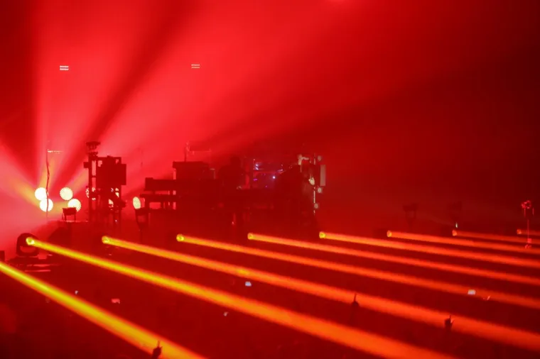 Slavni The Chemical Brothers rasplesali punu Ledenu dvoranu Doma sportova