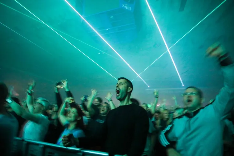 Slavni The Chemical Brothers rasplesali punu Ledenu dvoranu Doma sportova