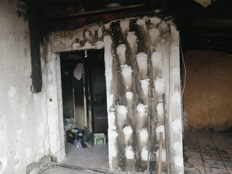 Svi su do&scaron;li pomoći obitelji Butković: Čistilo se zgari&scaron;te stana, tinejdžer koji je herojski spasio baku iza&scaron;ao iz bolnice