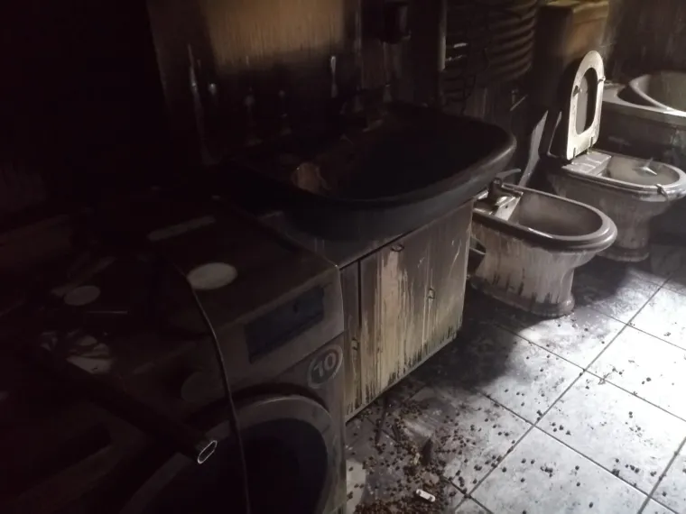 Svi su do&scaron;li pomoći obitelji Butković: Čistilo se zgari&scaron;te stana, tinejdžer koji je herojski spasio baku iza&scaron;ao iz bolnice