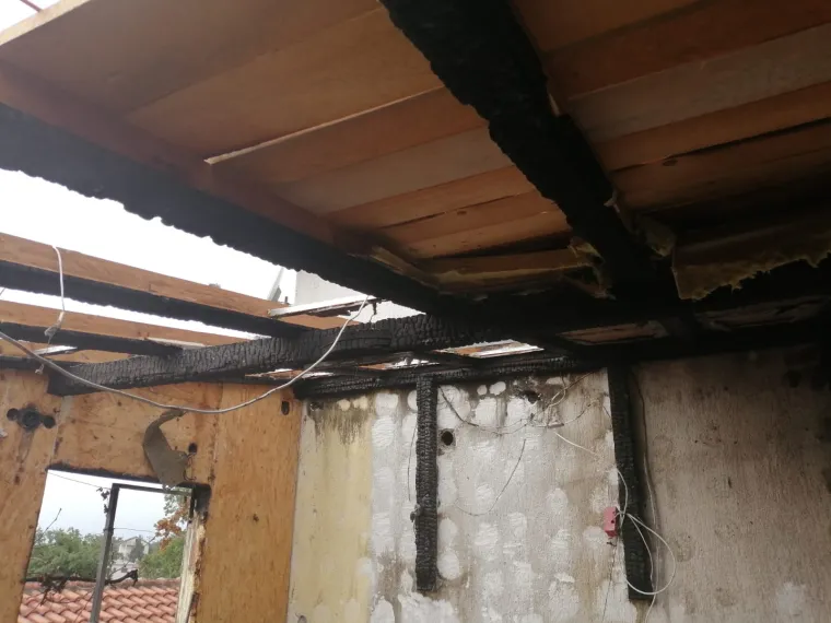 Svi su do&scaron;li pomoći obitelji Butković: Čistilo se zgari&scaron;te stana, tinejdžer koji je herojski spasio baku iza&scaron;ao iz bolnice