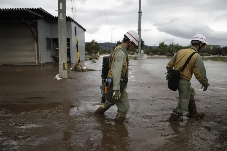 Hagibis pokazao svoju moć: 66 poginulih, razorena mjesta, ljudi u skloni&scaron;tima...