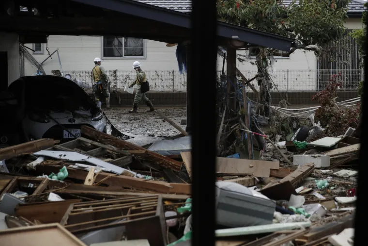 Hagibis pokazao svoju moć: 66 poginulih, razorena mjesta, ljudi u skloni&scaron;tima...