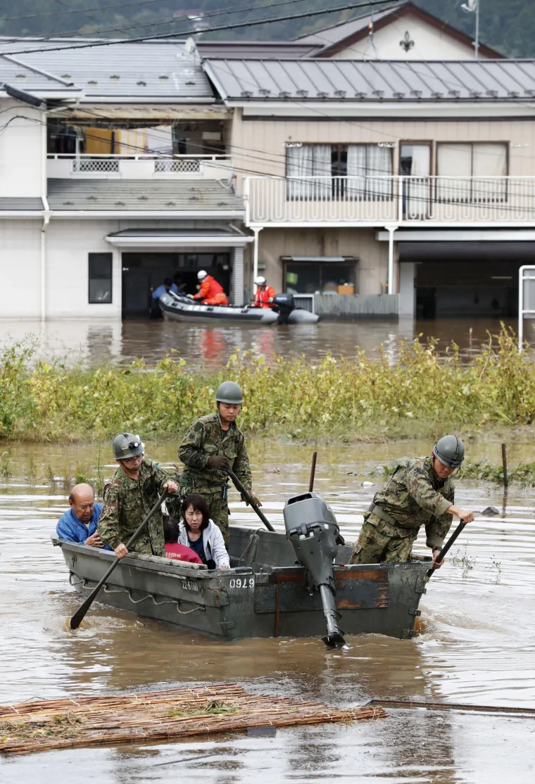 Hagibis pokazao svoju moć: 66 poginulih, razorena mjesta, ljudi u skloni&scaron;tima...