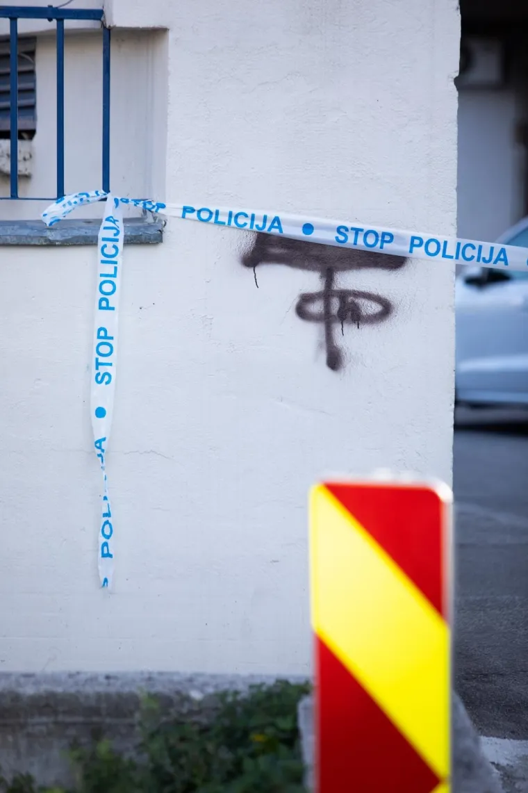 Oko 14 sati, u Kukuljevićevoj ulici u Splitu do&scaron;lo je do ekpslozije u zubno-teničkom laboratoriju