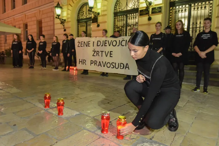 Zapalili svijeće pred sudom: Zadrani prosvjedovali zbog pu&scaron;tanja osumnjičenih za silovanje