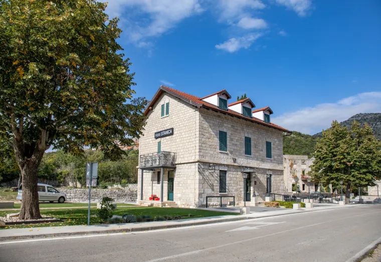 Bjegunac Mamić &scaron;iri poslovno carstvo: U Ravnom će graditi sportski centar, zemlji&scaron;te je već kupio