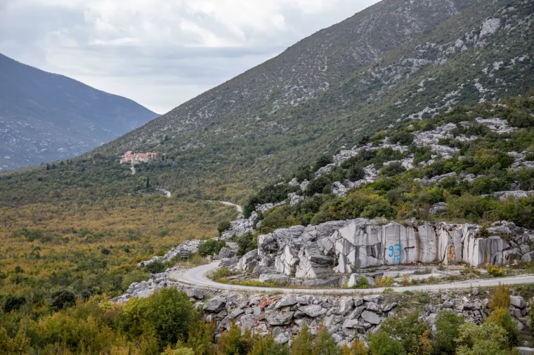 Bjegunac Mamić &scaron;iri poslovno carstvo: U Ravnom će graditi sportski centar, zemlji&scaron;te je već kupio