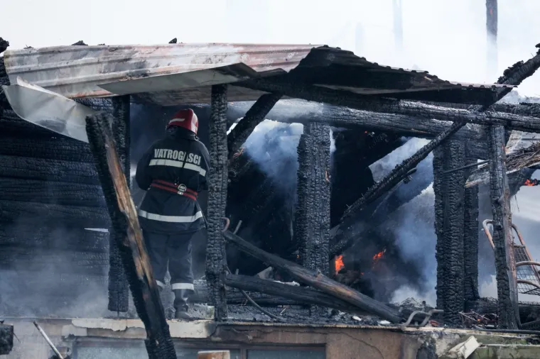 Vatra progutala turističku atrakciju Orlov put, obitelj Gusak ostala bez doma