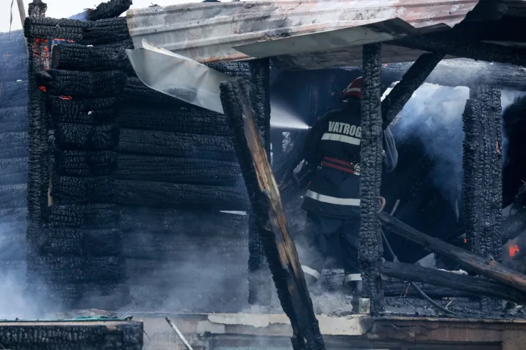 Vatra progutala turističku atrakciju Orlov put, obitelj Gusak ostala bez doma