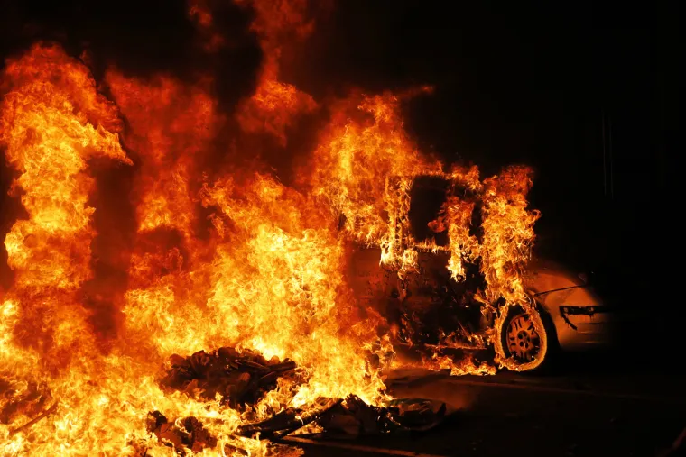 Barcelona u plamenu: Policijske sirene odzvanjaju gradom, zrakom se &scaron;iri miris paljevine