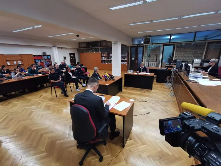 astavljeno suđenje Smiljani Srnec, optuženoj za ubojstvo 21-godišnje sestre Jasmine tijekom ljeta 2000. godine