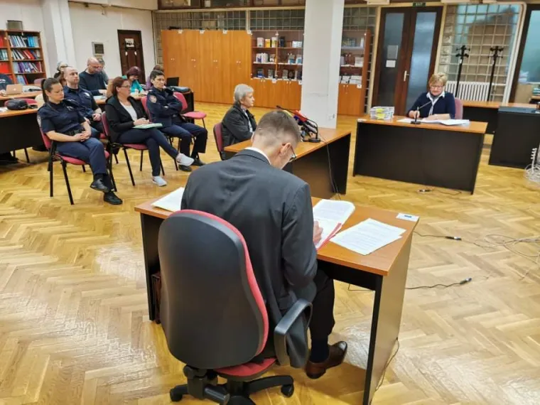 astavljeno suđenje Smiljani Srnec, optuženoj za ubojstvo 21-godišnje sestre Jasmine tijekom ljeta 2000. godine